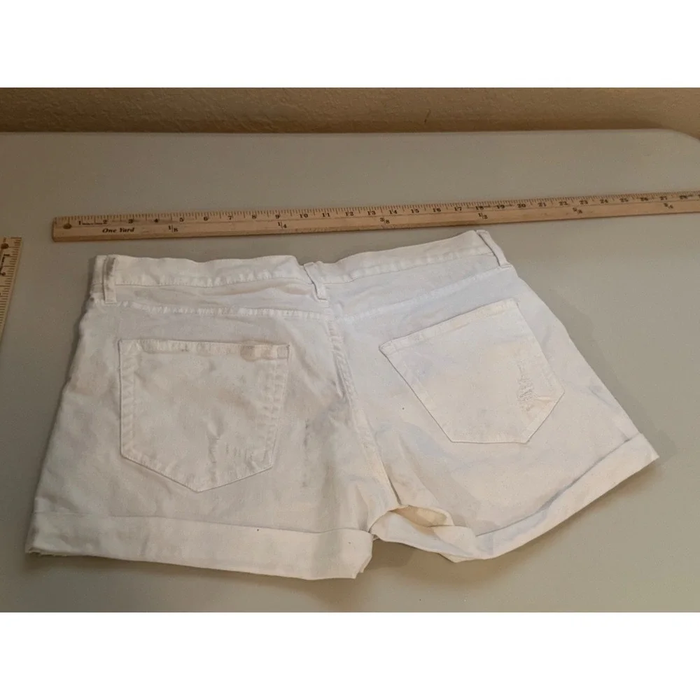 Women's Gap White Summer Cuffed Shorts Size 8 Cotton beach surf